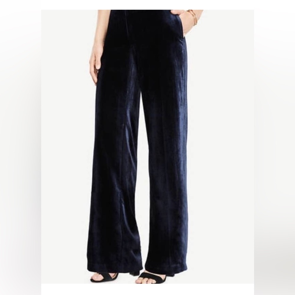 Ann Taylor black velvet Margo pants size 2